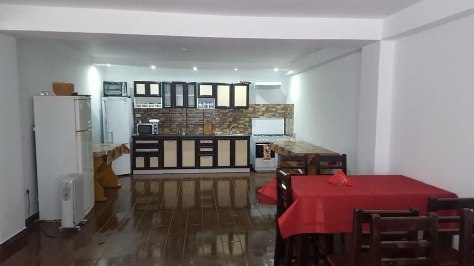 Pensiunea Cerbul Lacu Rosu Esterno foto